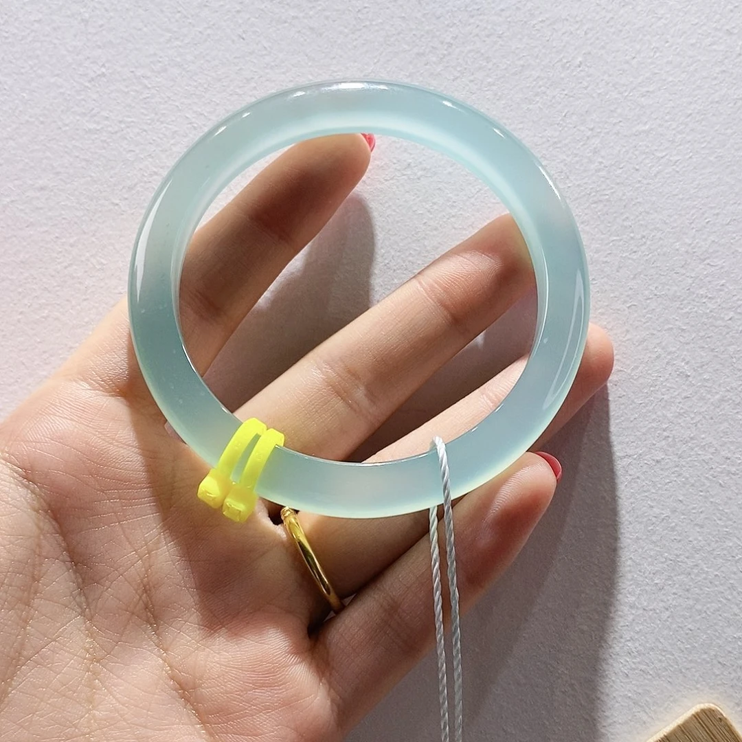 玛瑙/玉髓手镯未镶嵌60