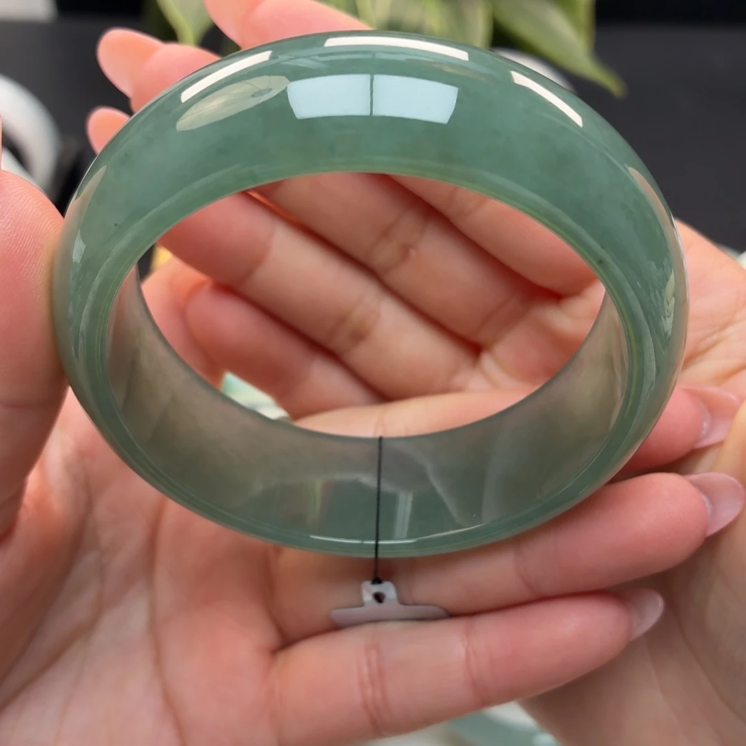 翡翠未镶嵌手镯天然