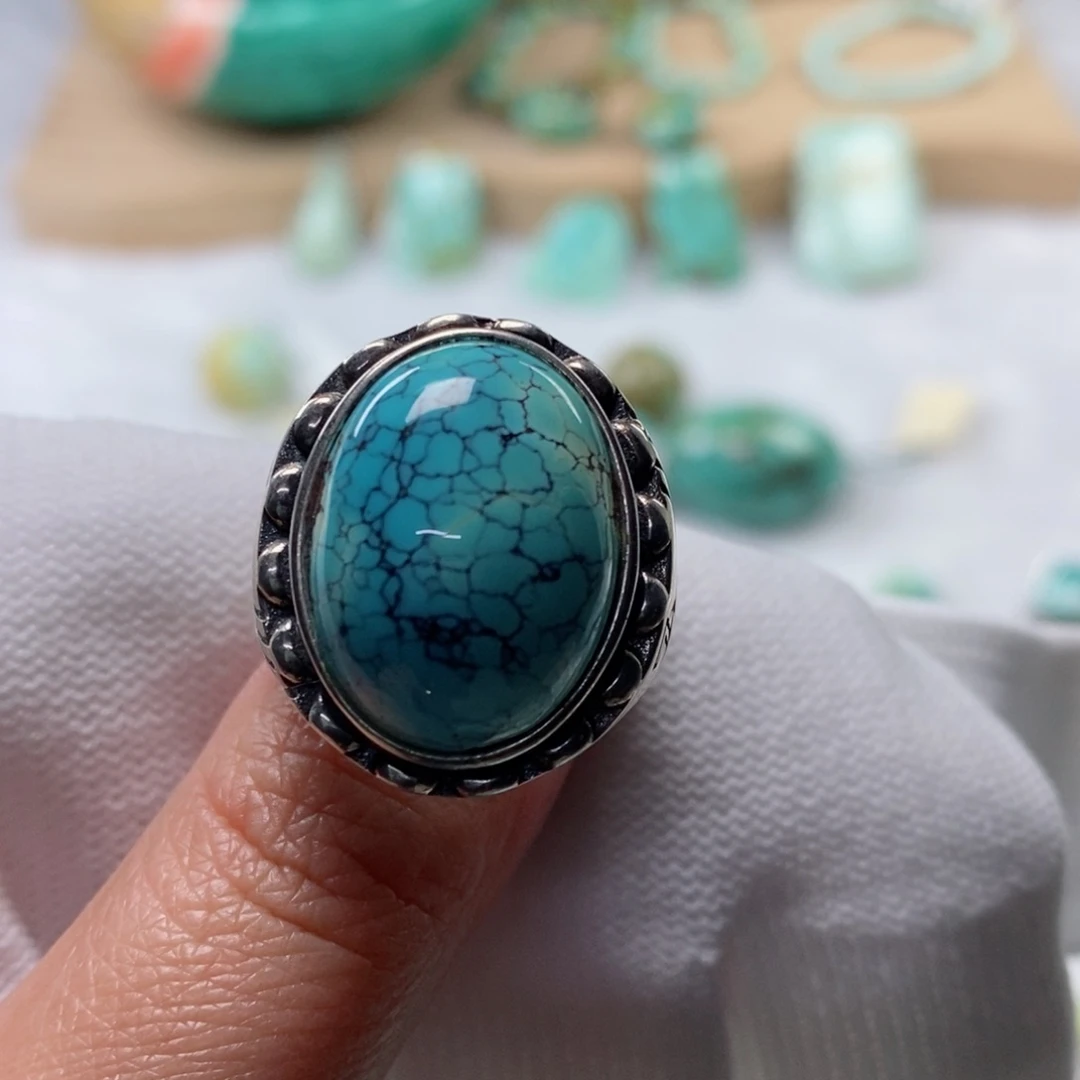 绿松石颈饰未镶嵌