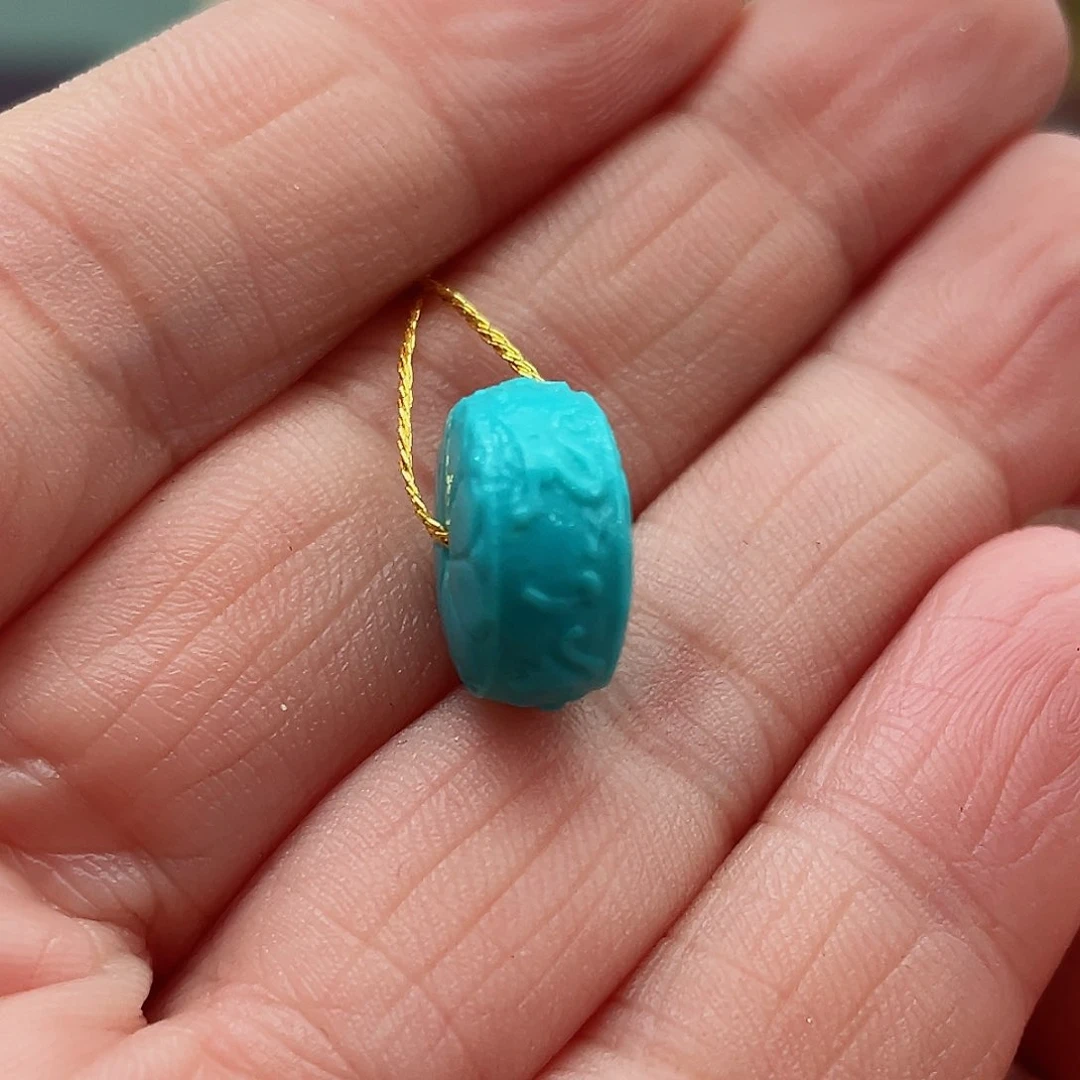 绿松石颈饰未镶嵌