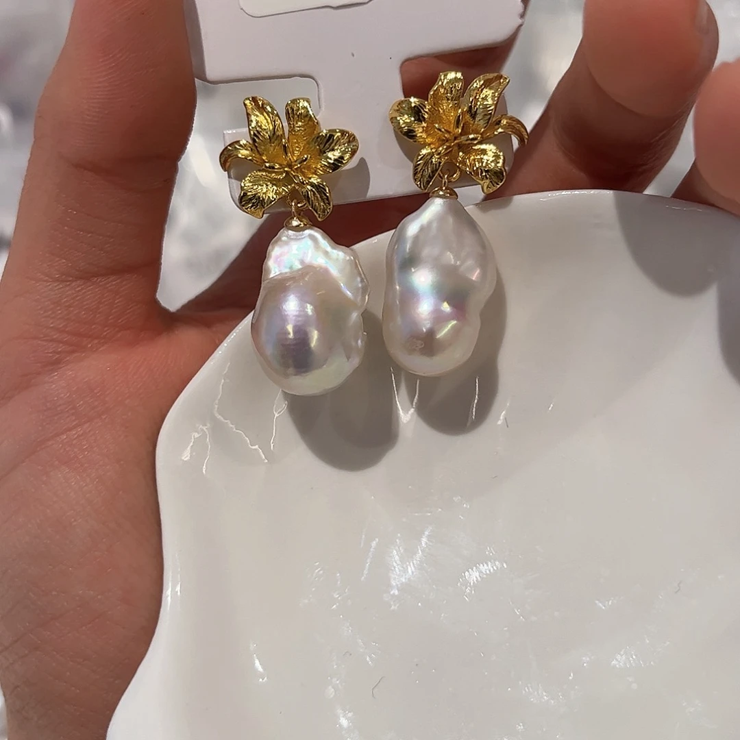 合金淡水珍珠耳饰