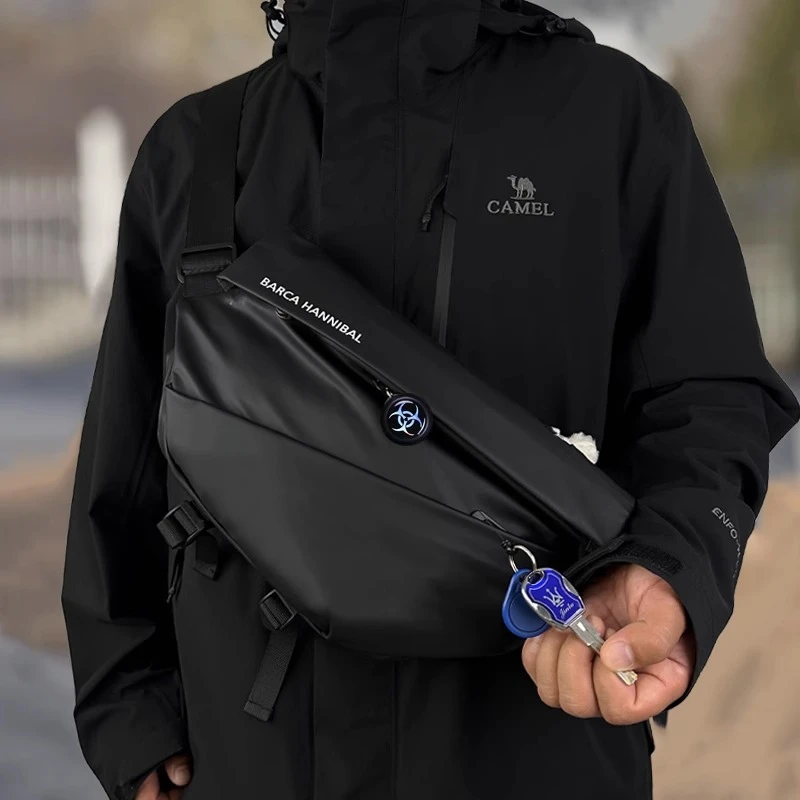 [工厂直发]斜挎包男士通勤包胸包男款邮差包骑行包背包运动单肩包