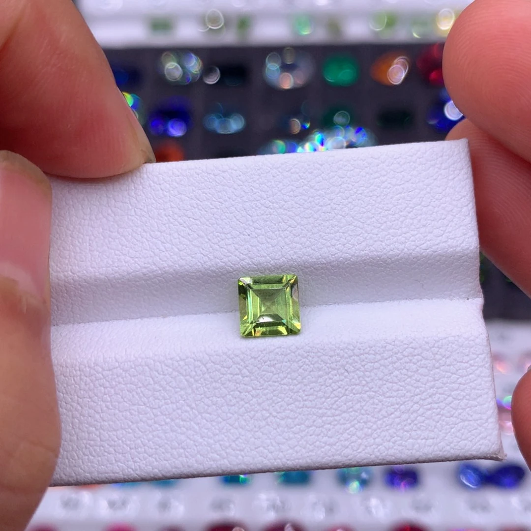 珠宝奇石未镶嵌橄榄石