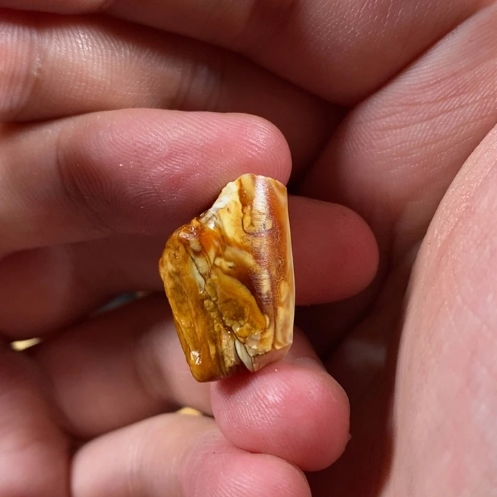 未镶嵌定制琥珀琥珀蜜蜡原石定制