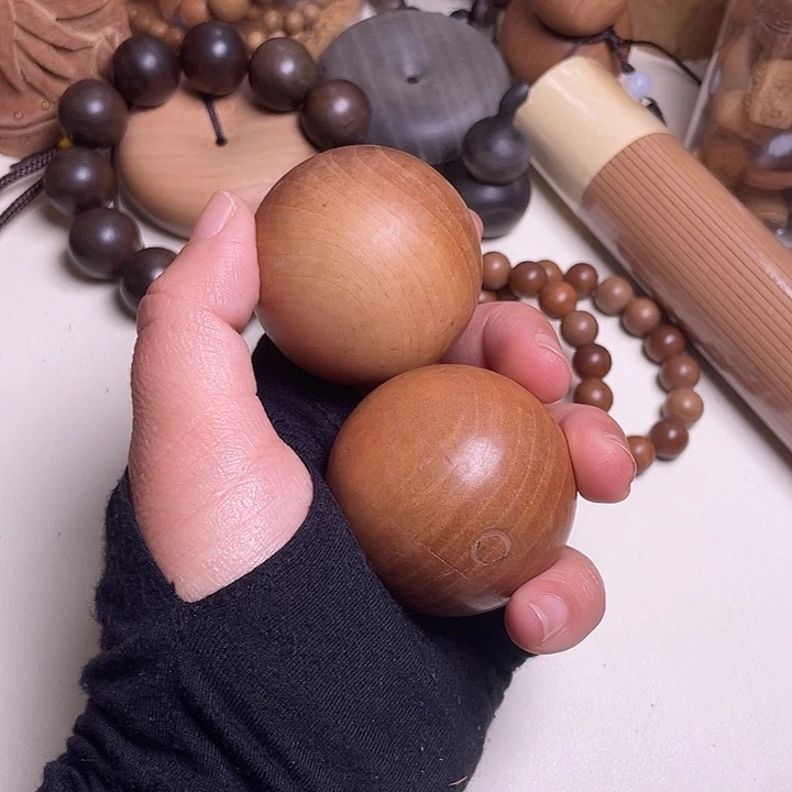 檀香木老山檀香4.5手球微暇