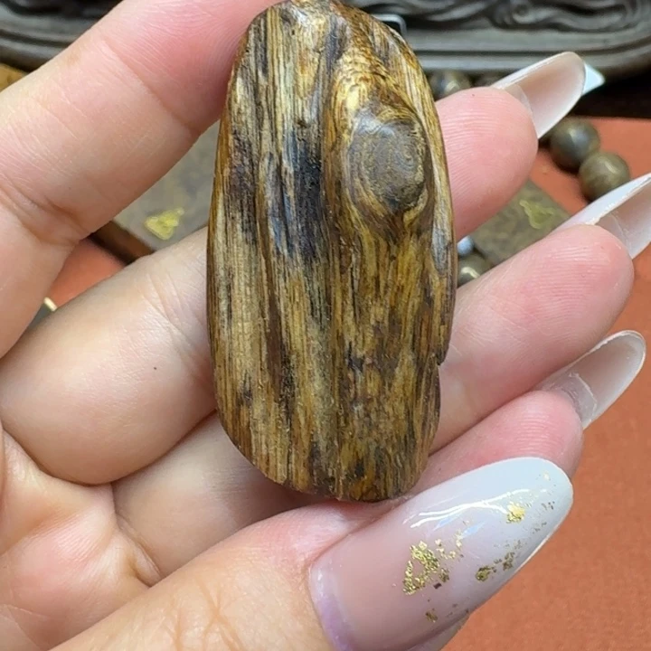 大叶紫檀（黑酸枝木类）