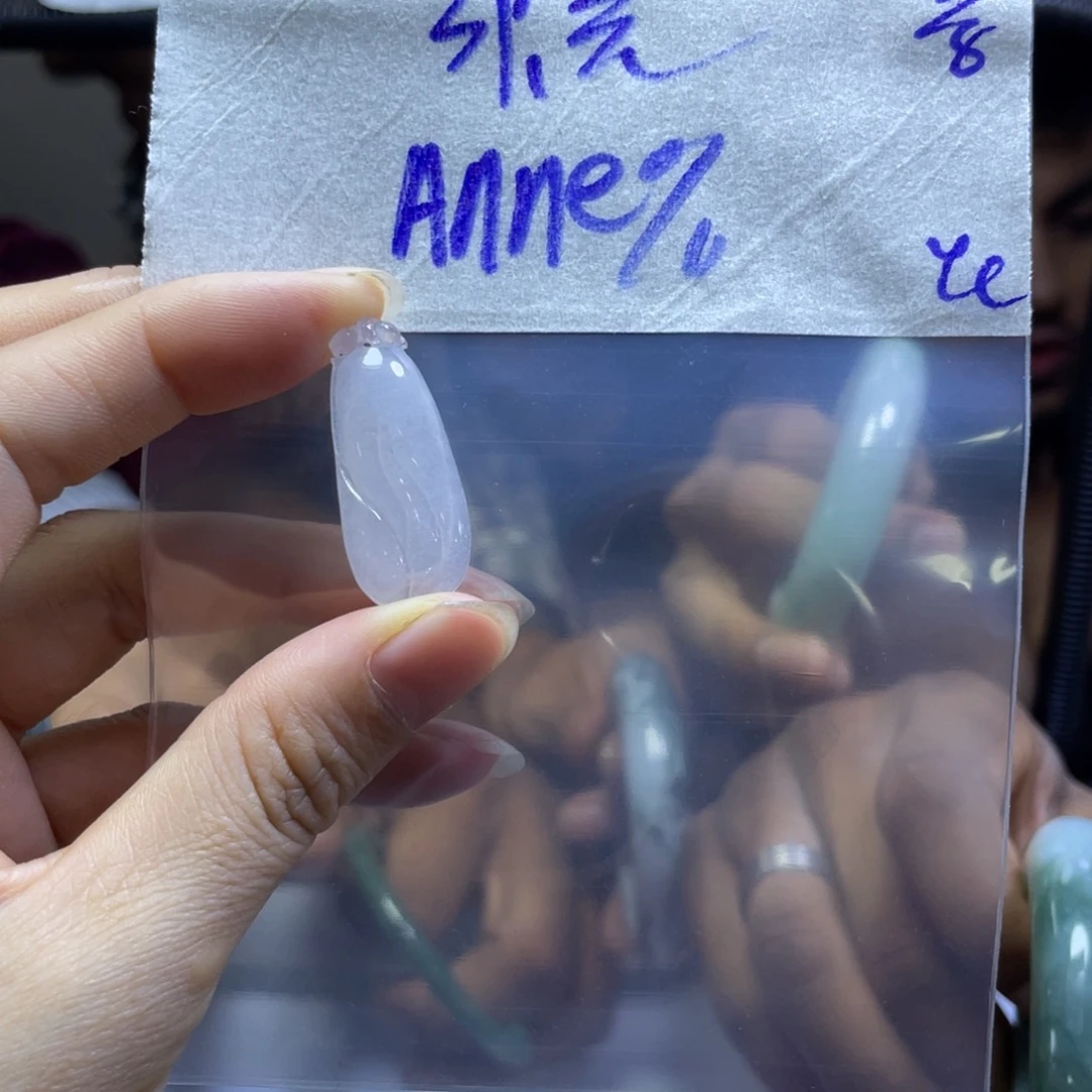 翡翠未镶嵌颈饰翡翠未镶嵌