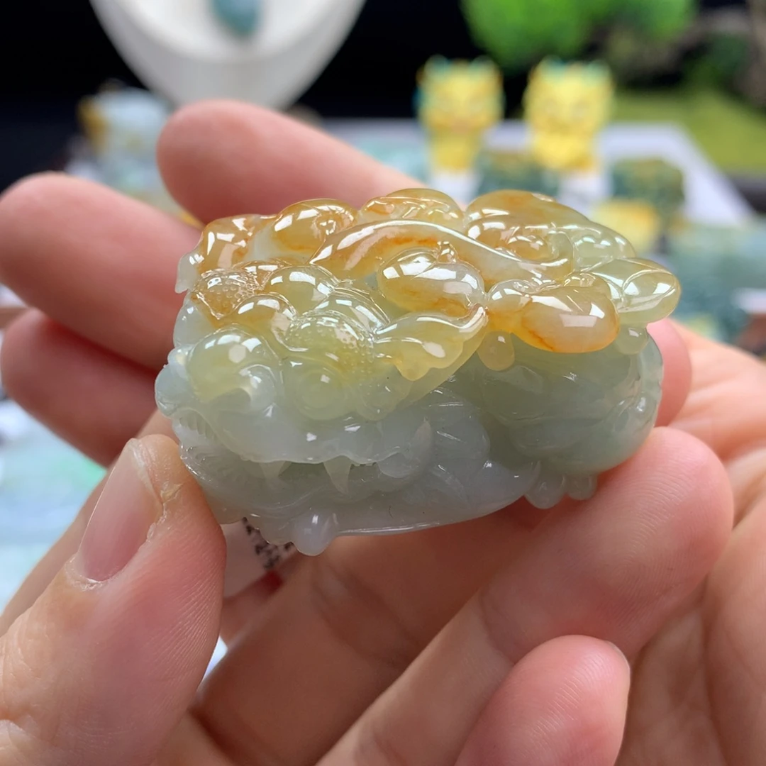 翡翠未镶嵌颈饰翡翠貔貅