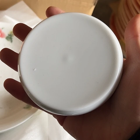 陶瓷盖置一个陶瓷