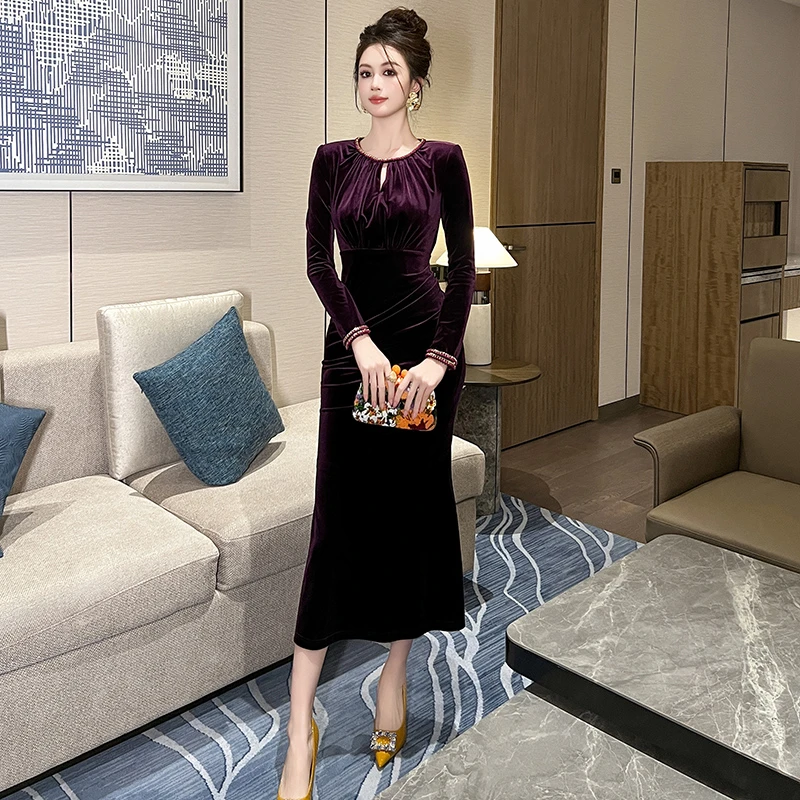 新品轻奢显瘦气质长袖黑色复古长款修身秋冬宴会包臀时尚21579