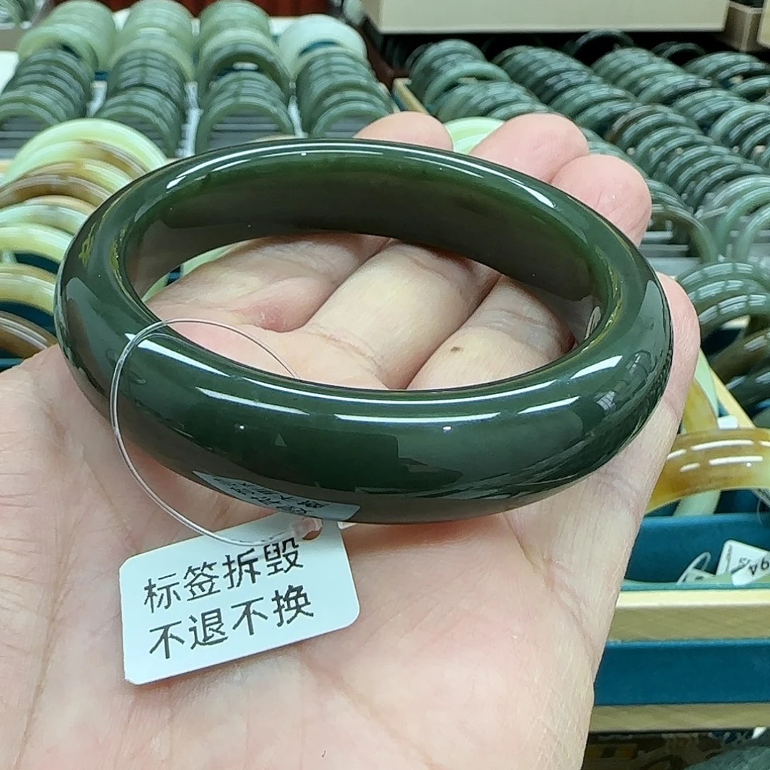 和田玉手镯未镶嵌百*