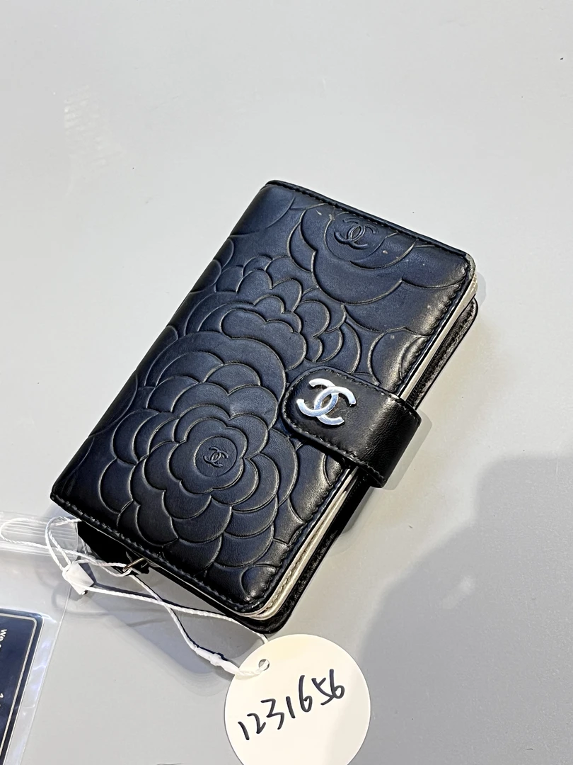 95新 Chanel/香奈儿 夏七中古/山茶花钱包/1231656