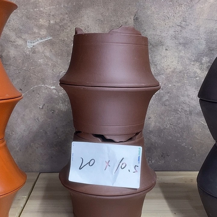 紫砂花盆我在外面