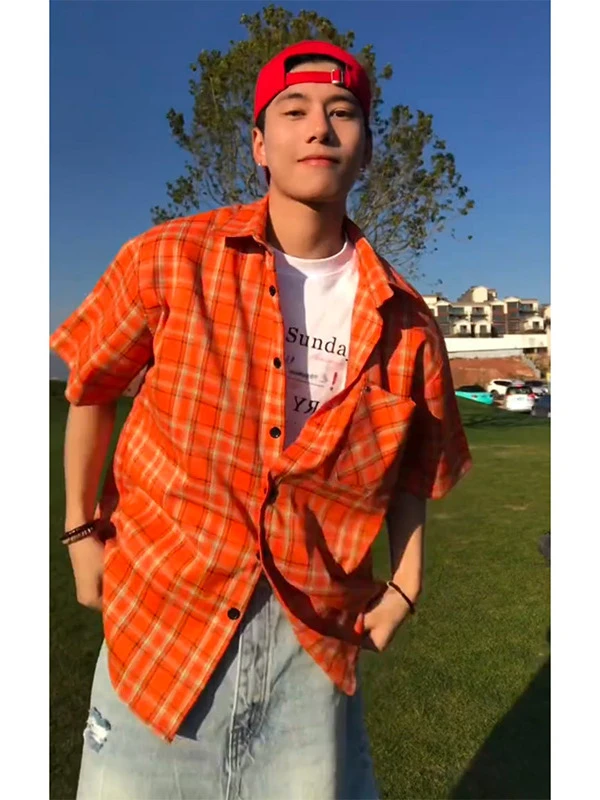 ERMUSAN多巴胺橙色格纹短袖衬衫男夏季美式复古慵懒男生裤子推荐