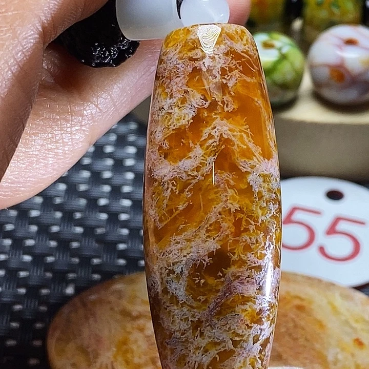 老***秦玛瑙/玉髓未镶嵌颈饰