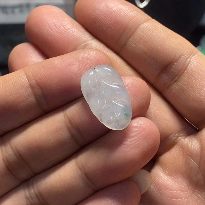 翡翠未镶嵌颈饰天然缅甸翡翠A货飘花叶子金枝玉叶