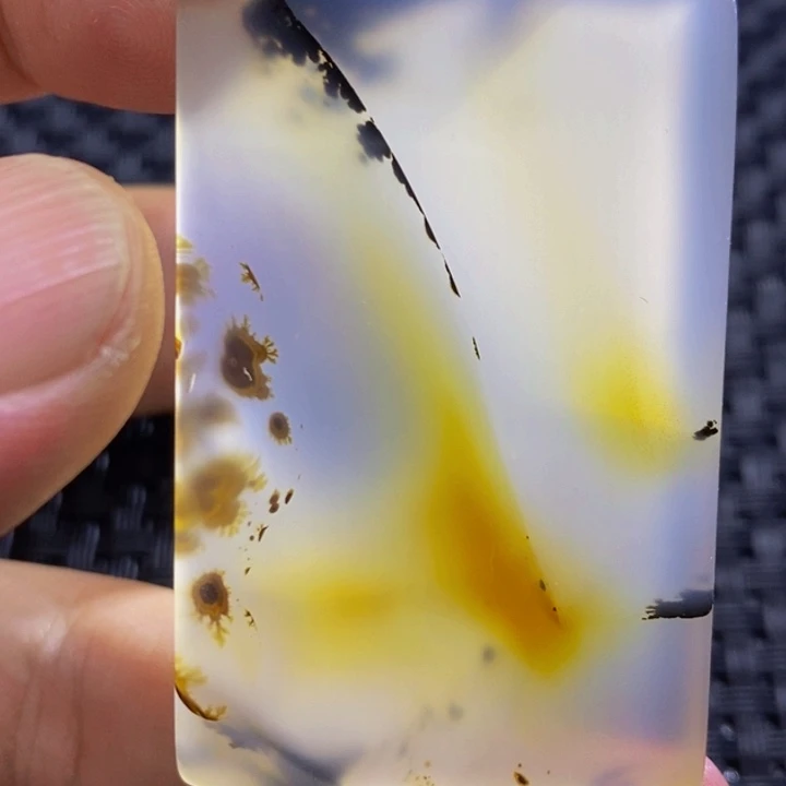 灵***命玛瑙/玉髓颈饰未镶嵌