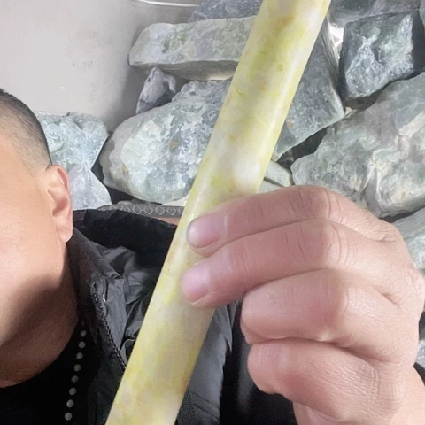 蛇纹石玉未镶嵌珠宝奇石