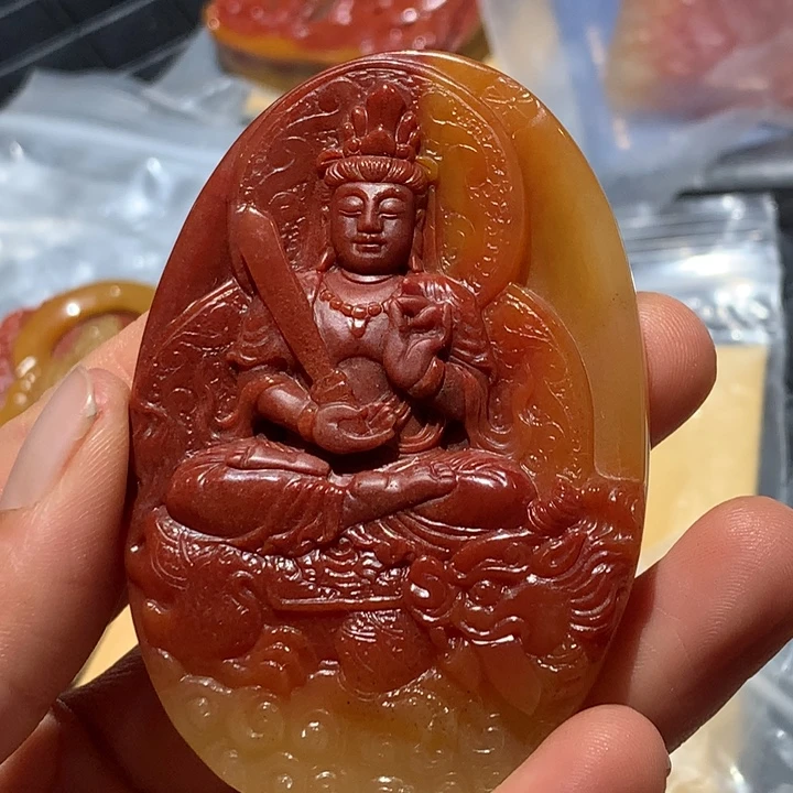 石英质玉（黄龙玉）未镶嵌颈饰