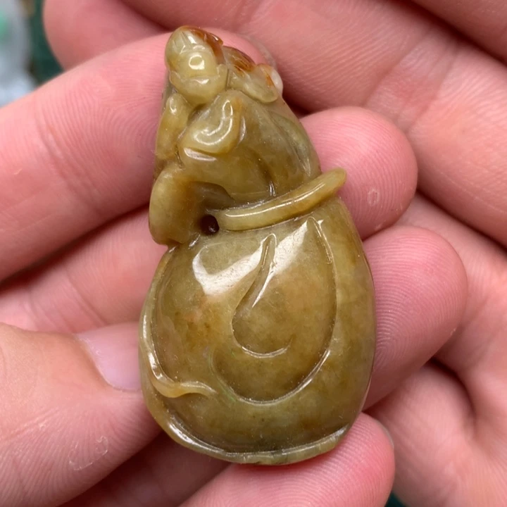 定制翡翠未镶嵌翡翠