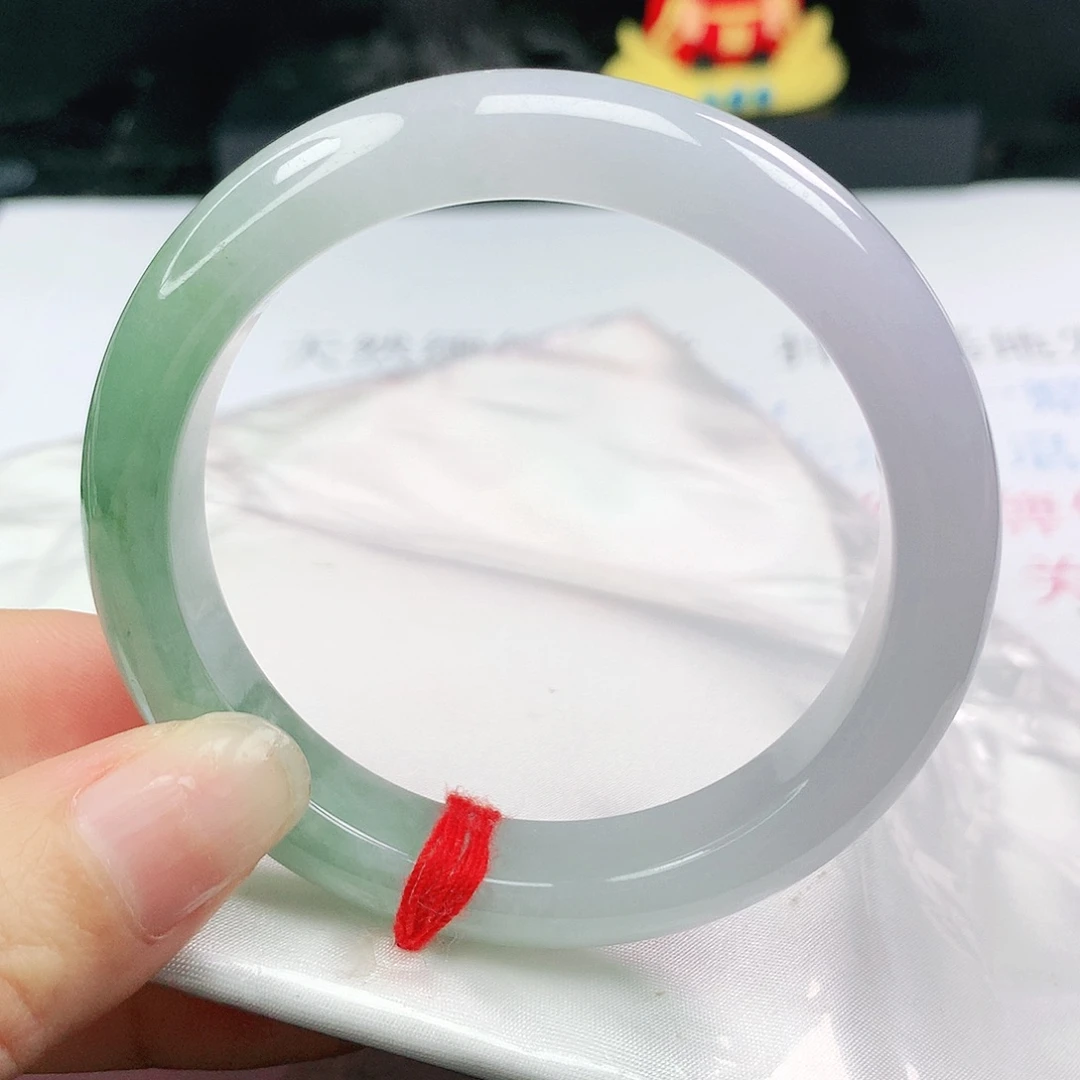 翡翠未镶嵌手镯正