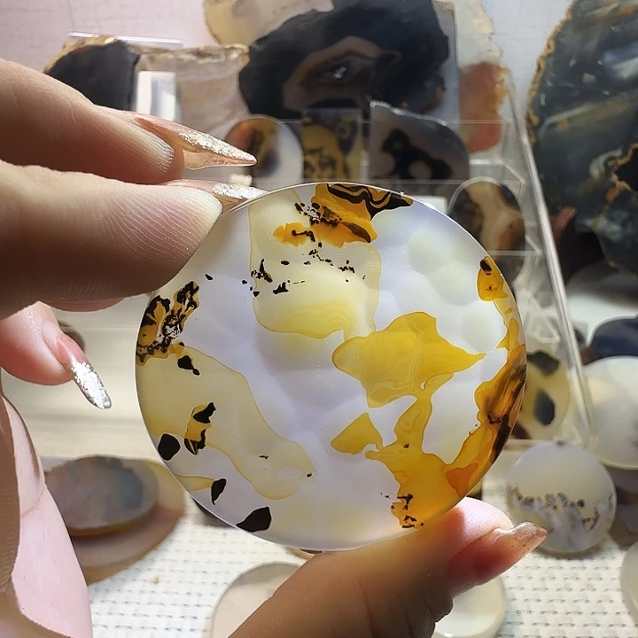 玛瑙/玉髓未镶嵌珠宝奇石