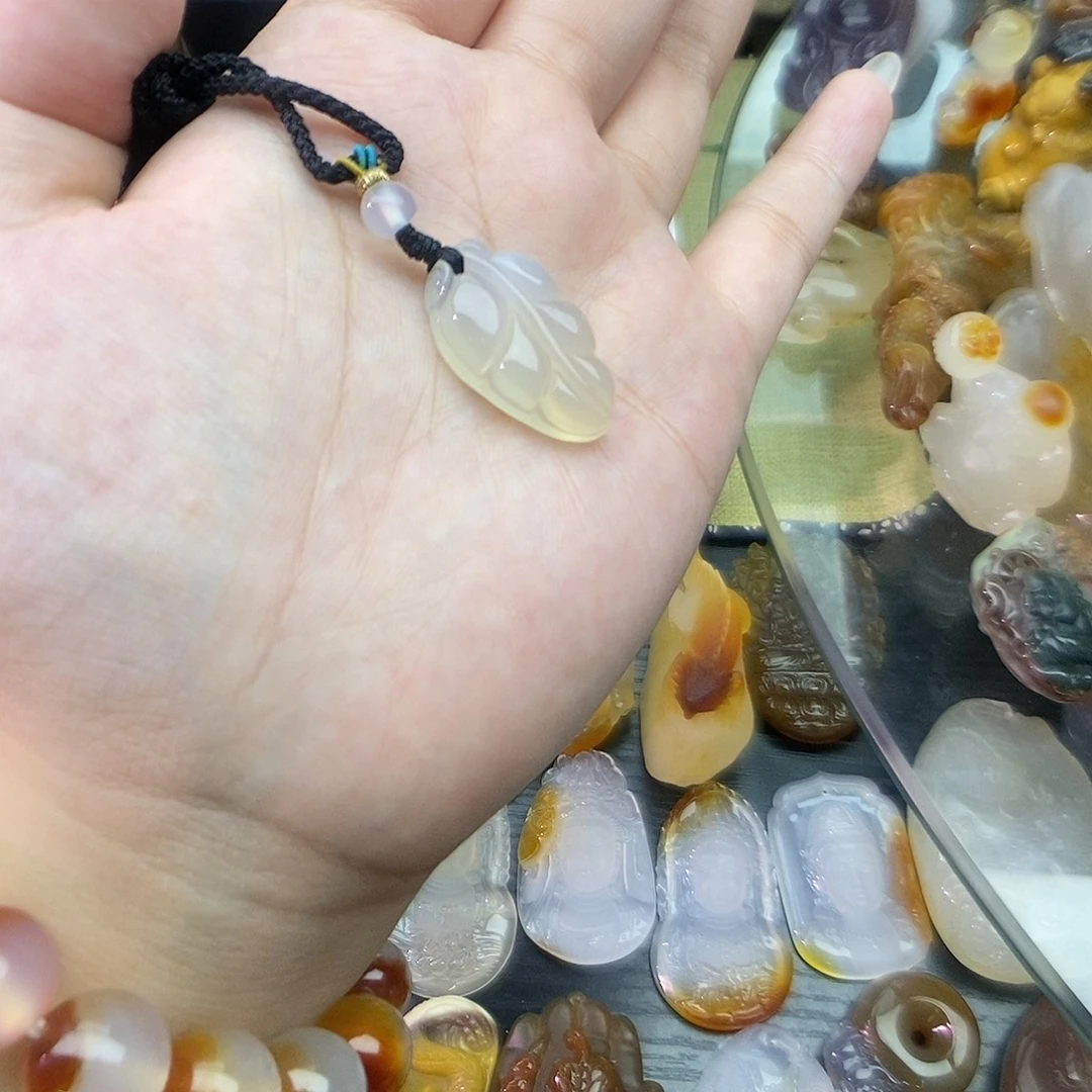 玛瑙/玉髓未镶嵌颈饰
