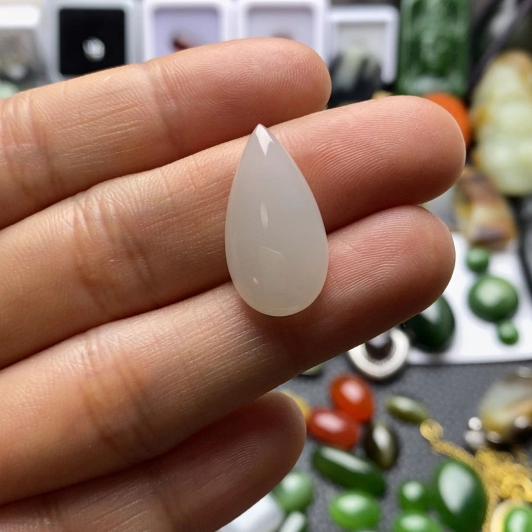 和田玉未镶嵌珠宝半成品裸面