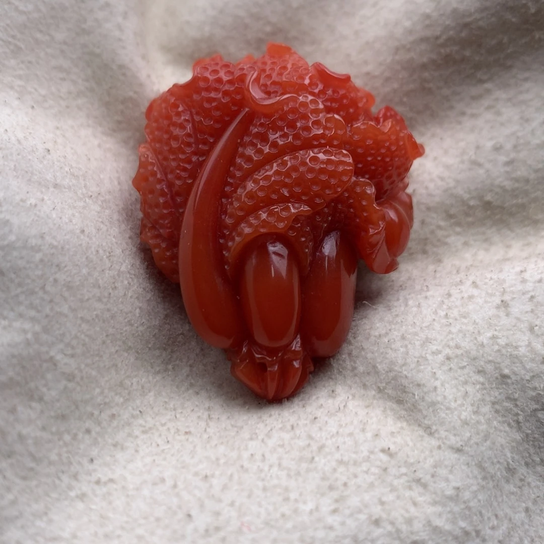 南红玛瑙未镶嵌保山天然原矿南红白菜雕刻件