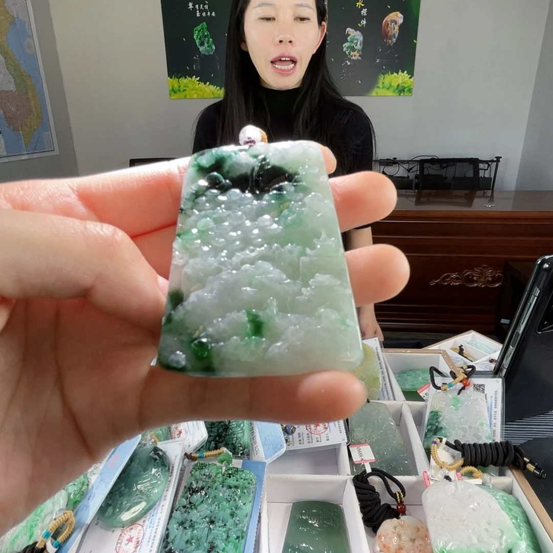 颈饰未镶嵌翡翠翡翠