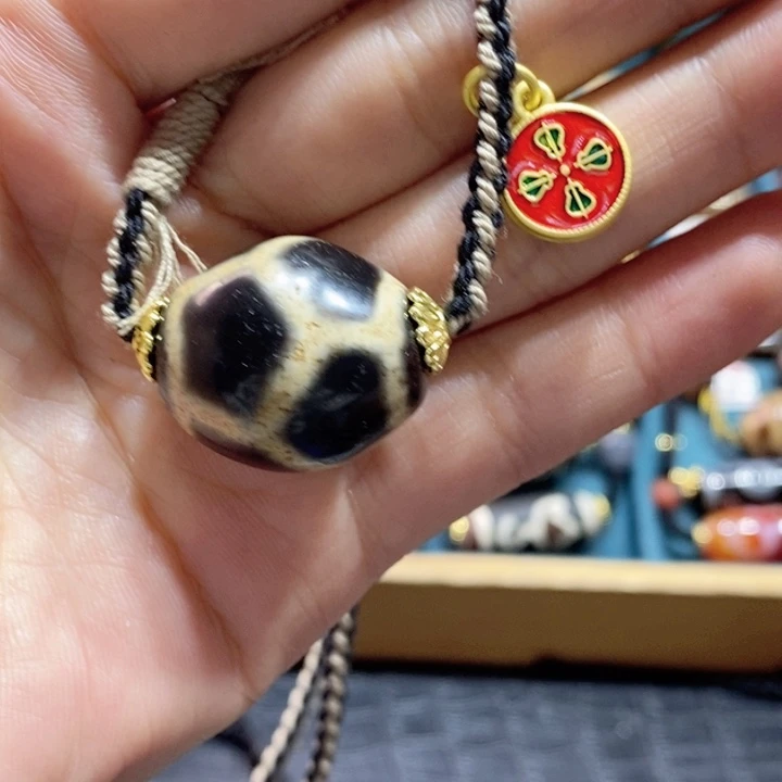 玛瑙/玉髓颈饰合金18
