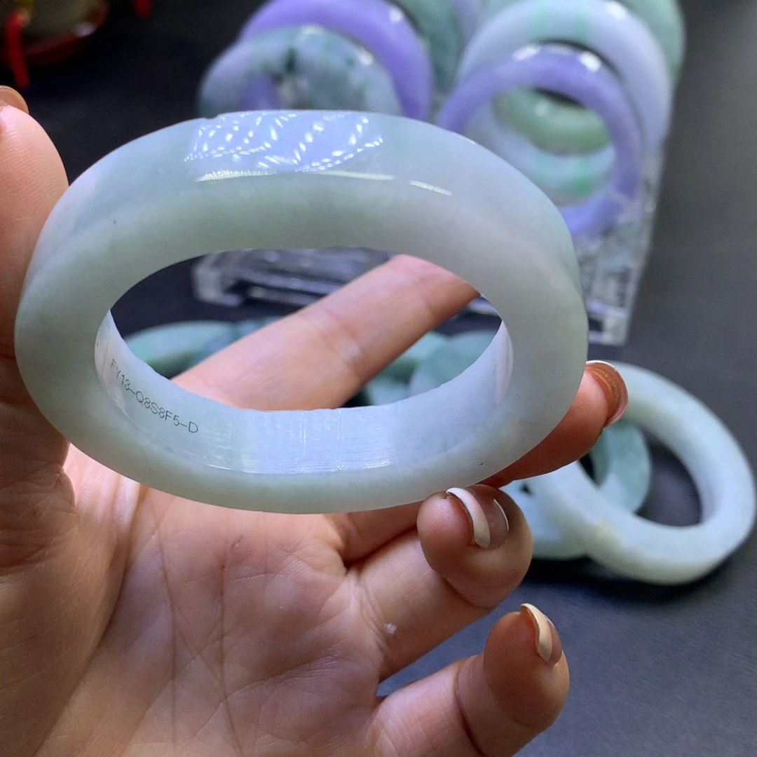 未镶嵌翡翠定制翡翠