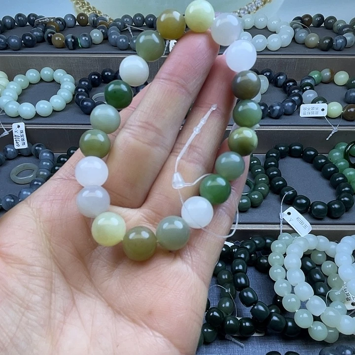 和田玉未镶嵌手链