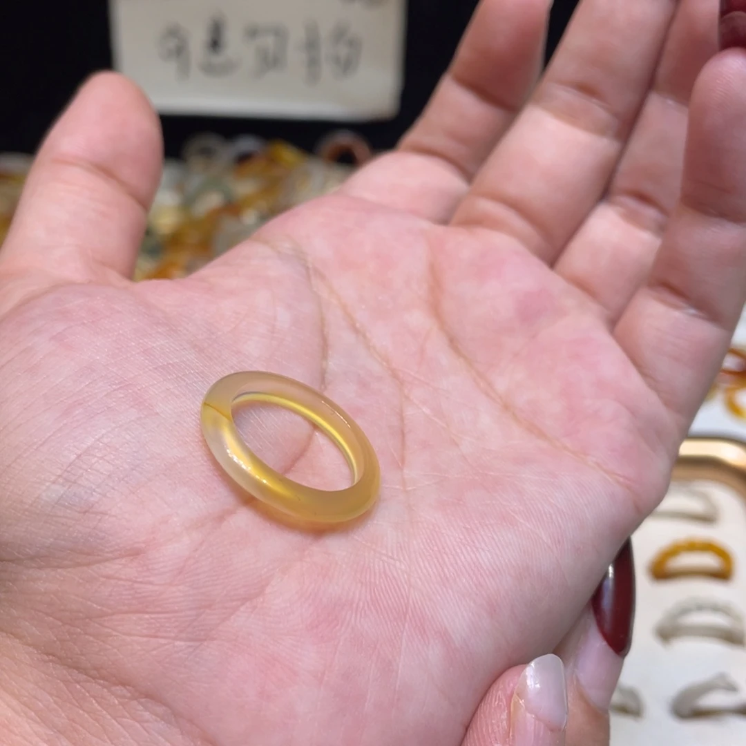 玛瑙/玉髓未镶嵌戒指543号港17.5 默认瑕疵