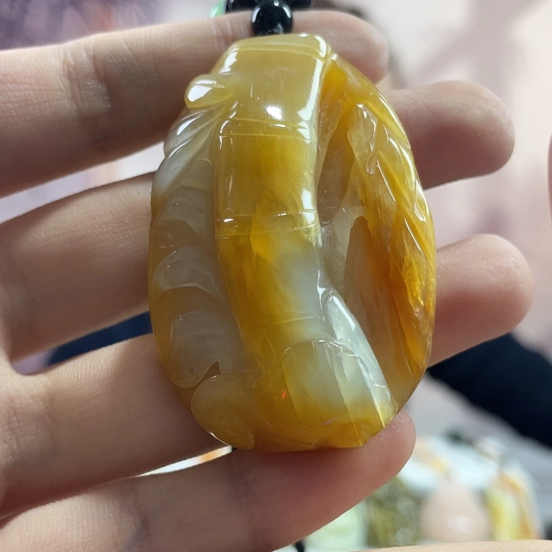 蛇纹石玉未镶嵌吊坠(赠链)