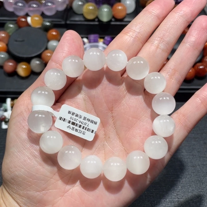 水晶手链未镶嵌白兔毛13mm