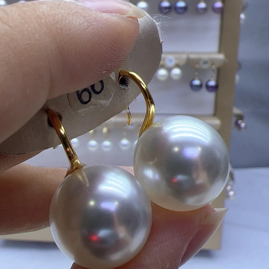 18K金镶嵌淡水珍珠耳饰
