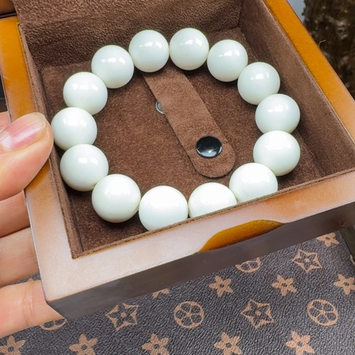 铁***心金属西藏象牙玉精品手串