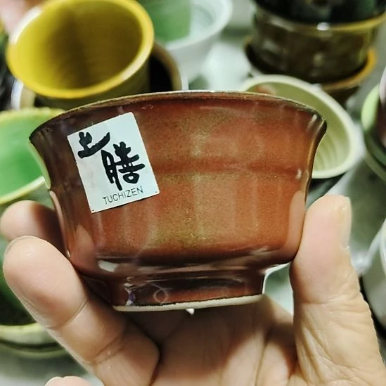 瓷片五厂，七厂各种摆件，瓷片、均有瑕疵。！囗上有磕！