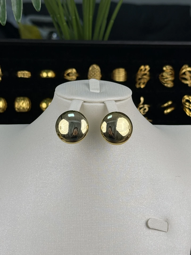 钛钢耳饰 钛钢耳钉金色小众气质轻奢时尚百搭简约精致素款复古