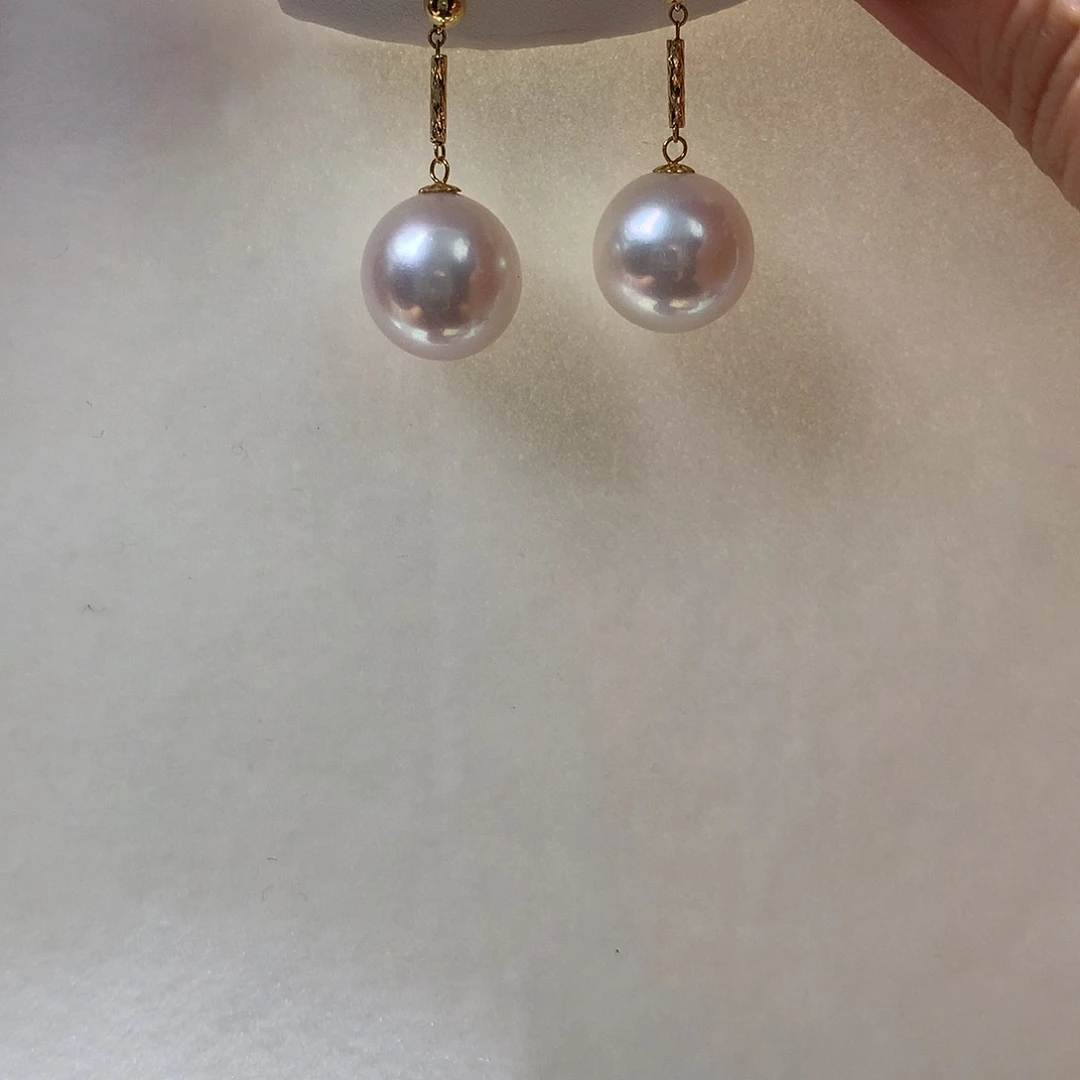 18K金镶嵌淡水珍珠耳饰