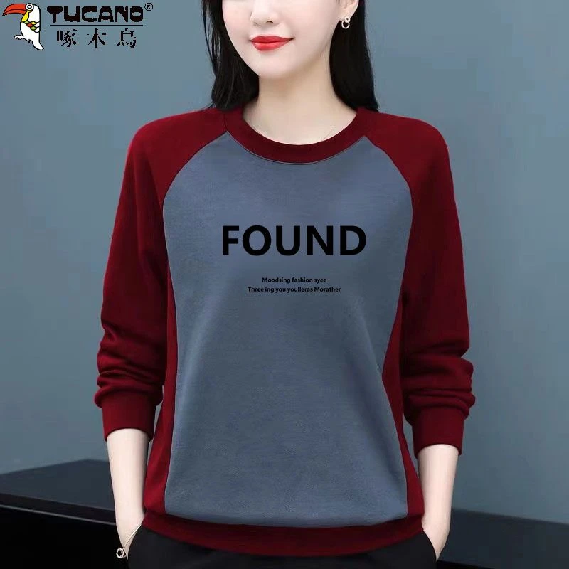 啄木鸟2025年新款圆领简约通勤上衣女士时尚减龄秋季长袖印花t恤