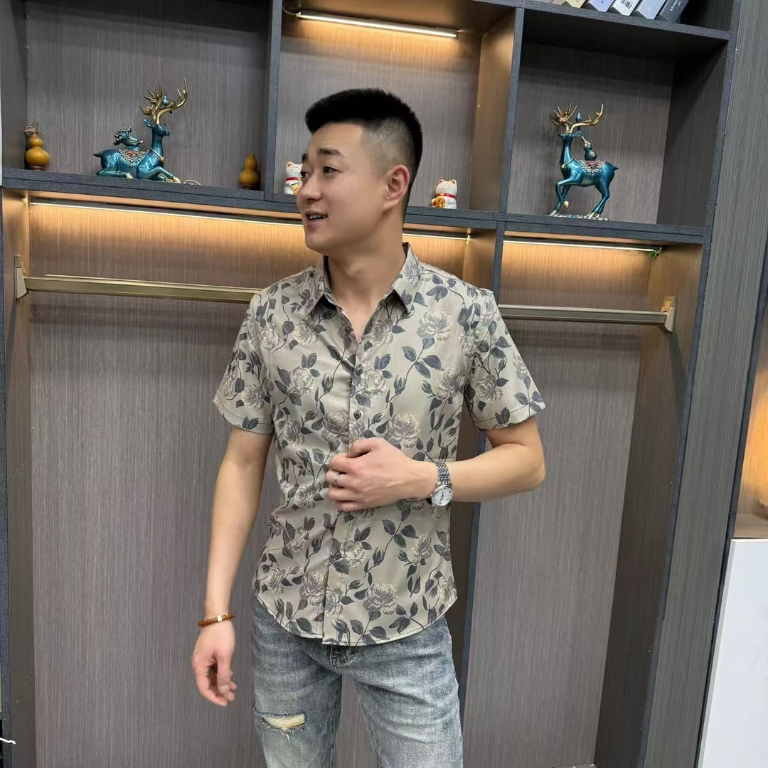 高品质小众翻领花衬衫短袖复古痞帅夏季上衣（8619）