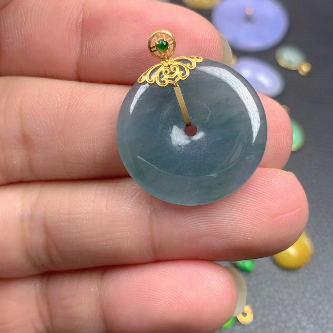 【闪购商品】颈饰18K金镶嵌翡翠翡翠