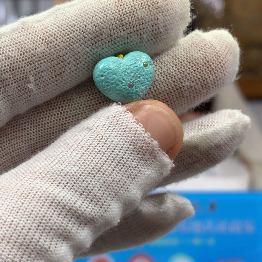 绿松石未镶嵌挂件