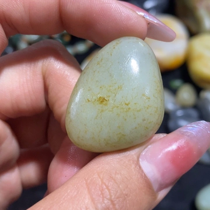 未镶嵌和田玉（糖玉）挂件