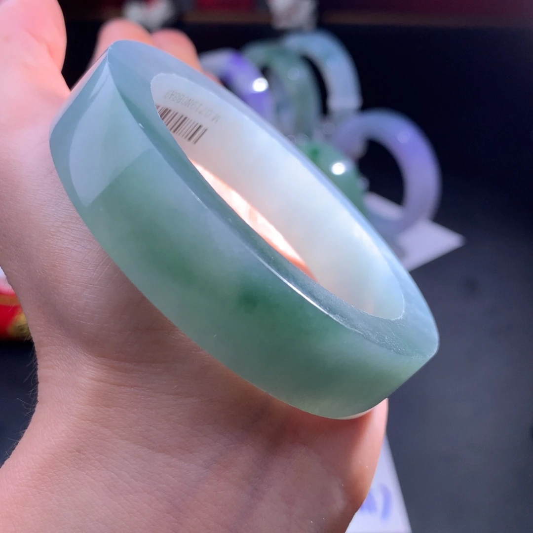 定制翡翠未镶嵌特价大漏