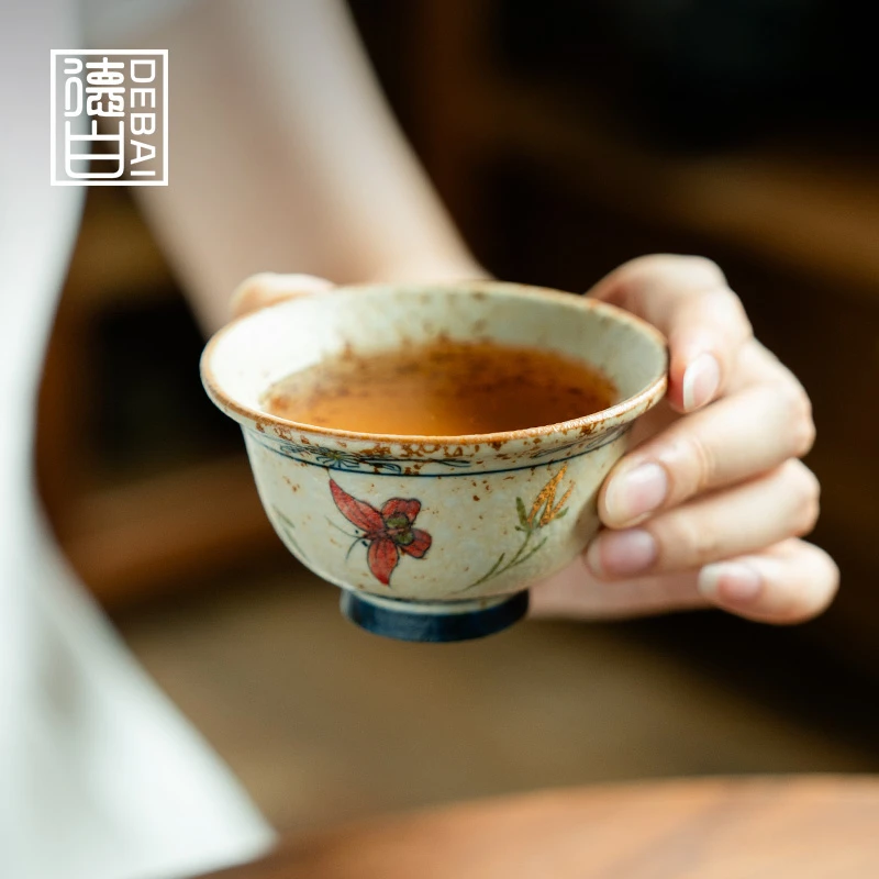 德白青花火石红陶瓷茶杯创意纯手绘蝴蝶兰花压手杯功夫茶具主人杯