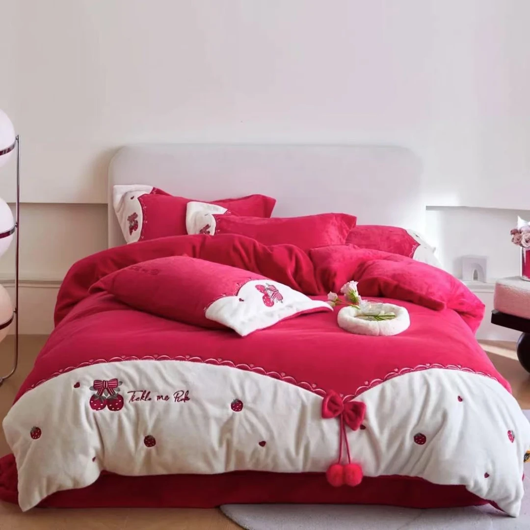 七格格专属加厚加密高克重轻奢可爱绣花四件套-甜蜜小美好