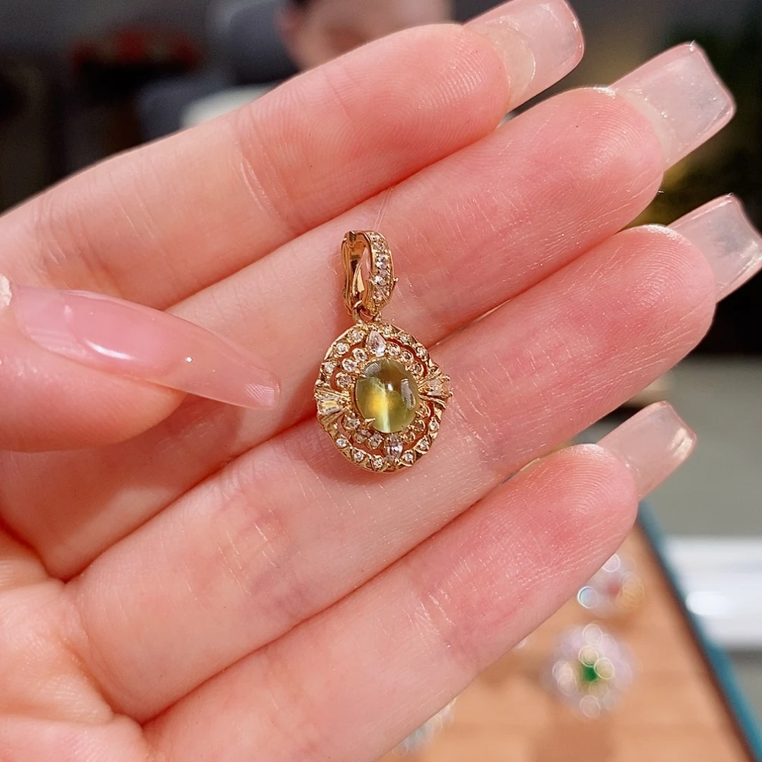 金绿宝石颈饰18K金镶嵌1.18ct猫眼